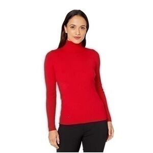 NWOT. LAURA SCOTT Turtleneck